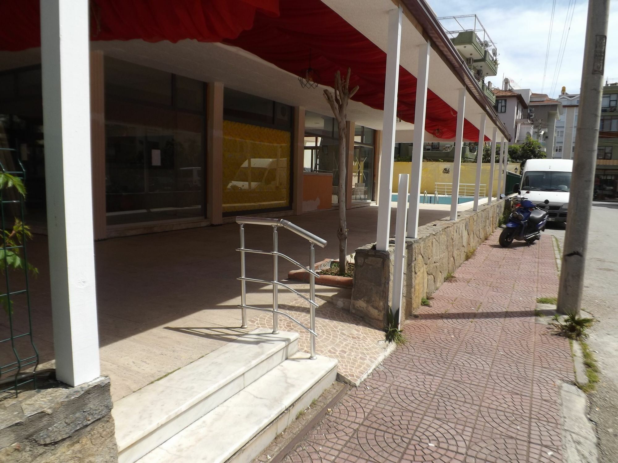 Hotel apartamentowy Damlatas